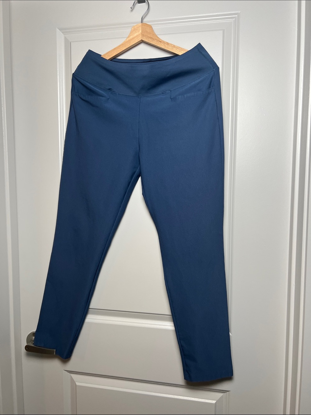 Puma Cropped Leggings in Navy Blue